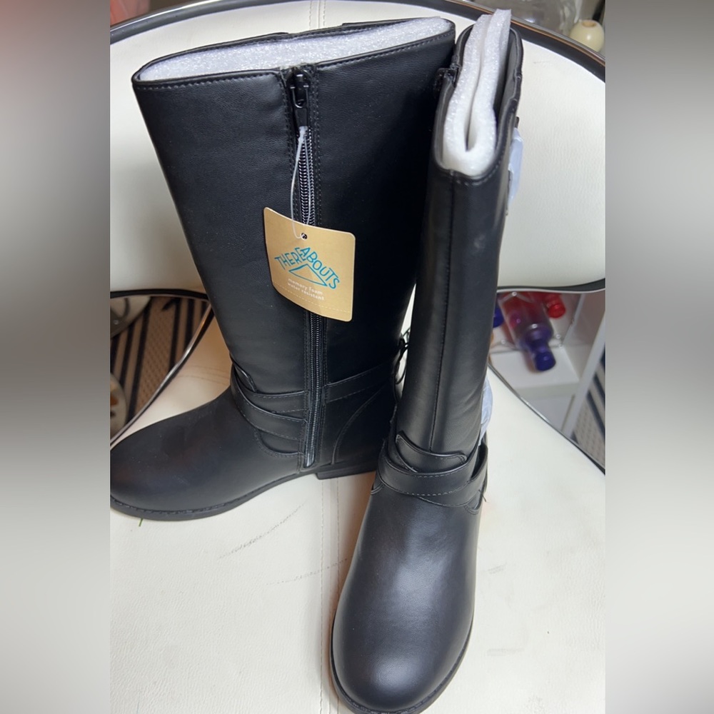 Girls boots